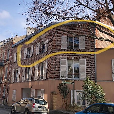 Logement Centre Ville D'Epernay Avec Parking Prive Esterno foto